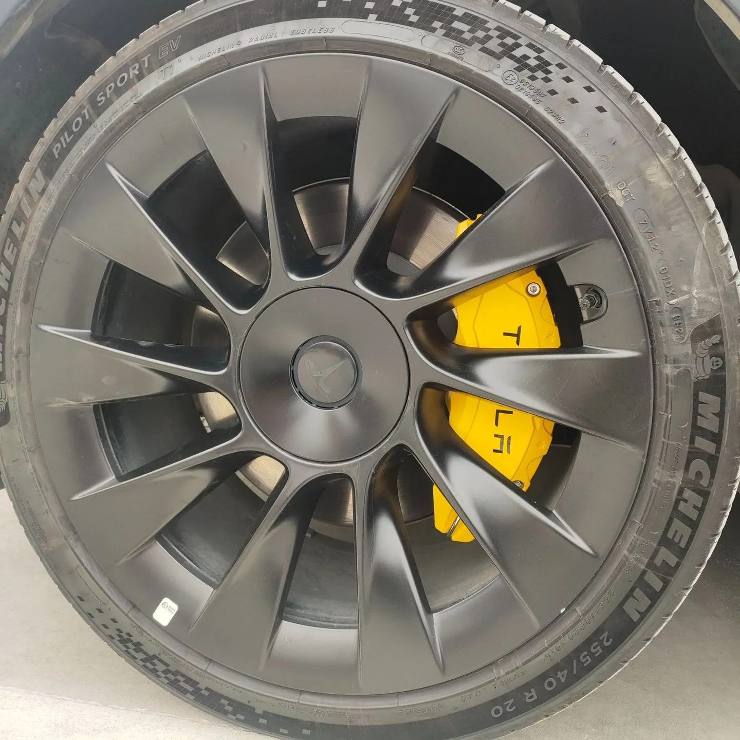 19"/20"/21"/22" Caliper Cover for Tesla Model S/X 2018-2024
