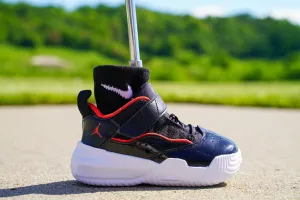 Jordan Stay Loyal [CHILE RED] Standing Sneaker Putter Cover