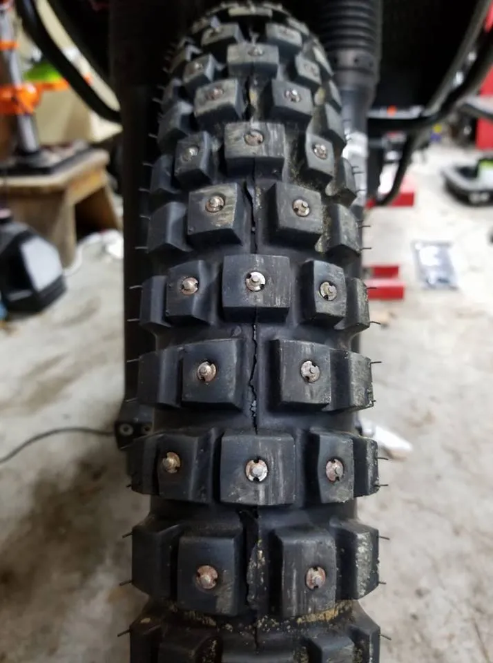 Model 1200 – Motorcycle Street Tires or Vehicle Tires